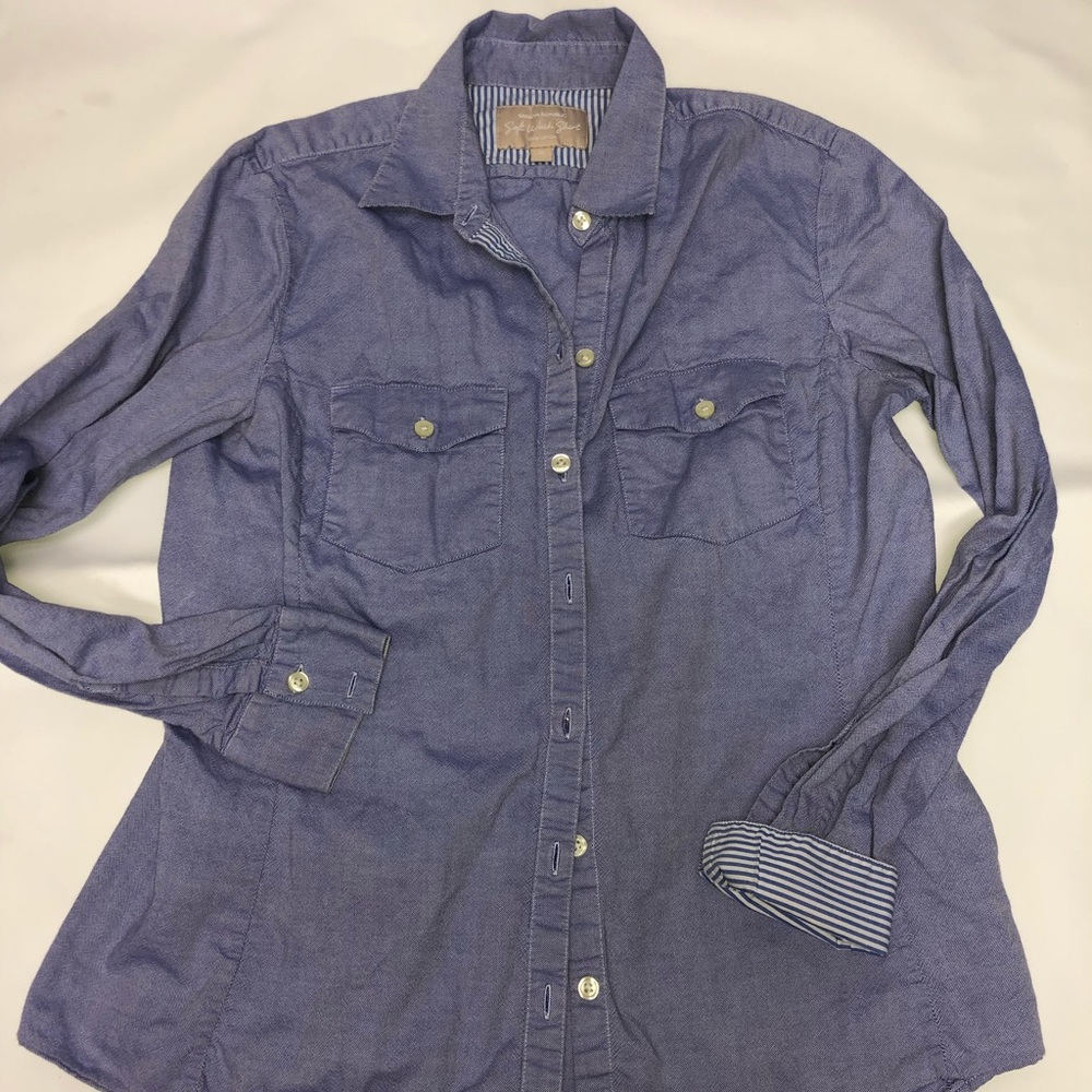 Banana republic soft denim button down shirt